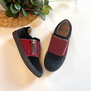 Fascani Side Zip Black Velvet / Red Fur Shoes | Size 3